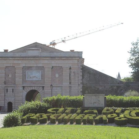 Villa Forte Salvi - Rooms Peschiera del Garda Bagian luar foto
