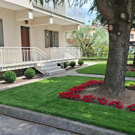 Villa Forte Salvi - Rooms Peschiera del Garda Bagian luar foto