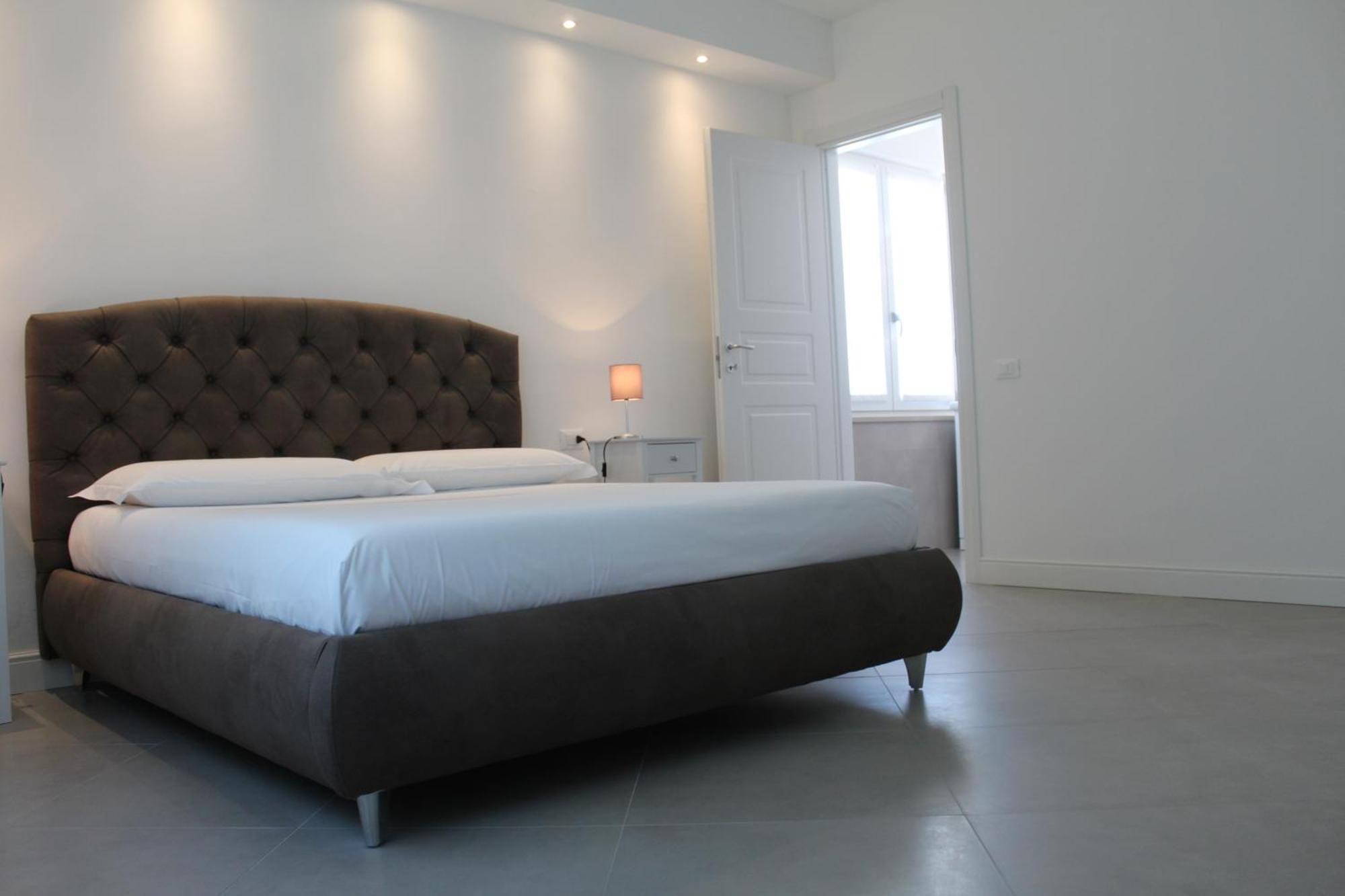 Villa Forte Salvi - Rooms Peschiera del Garda Bagian luar foto